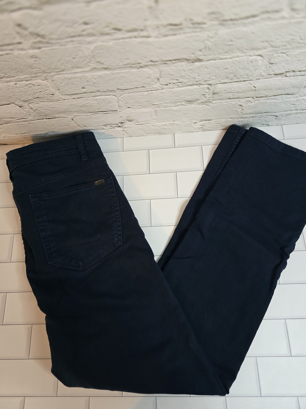 Men's Straight-Leg Jeans in Dark Navy Sz 34x32